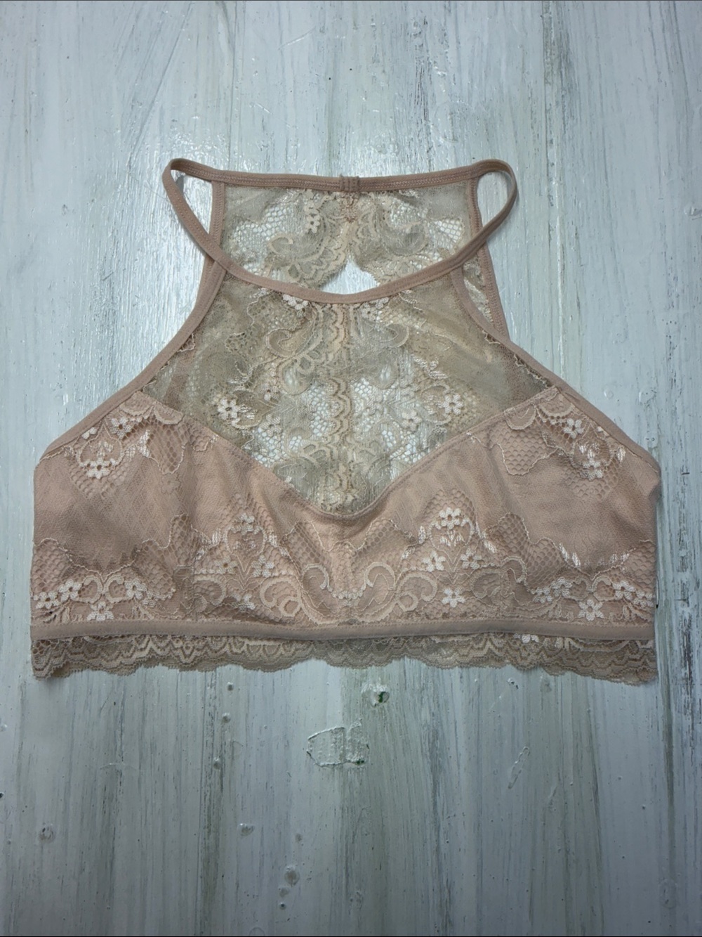 ✨Wishlist Nude Floral Lace High-Neck Halter Bralette Sz L✨